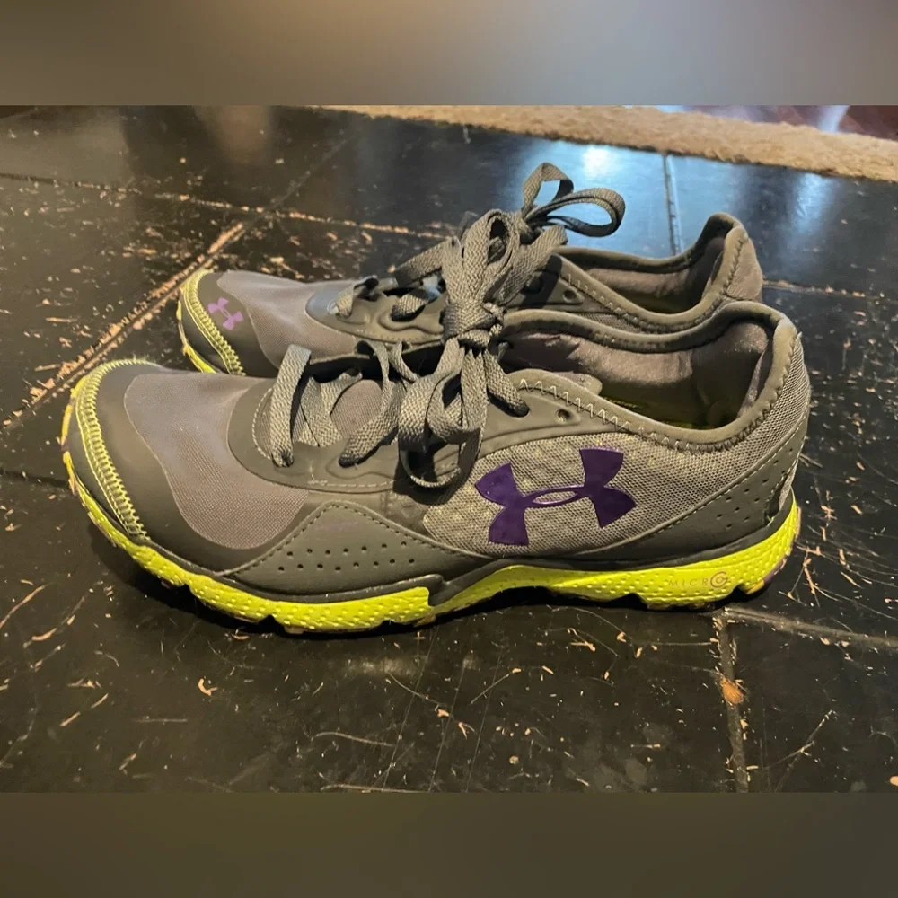 Under Armour Gray & Lime Green Sneakers | Women’s 9 | Athletic Running Shoes